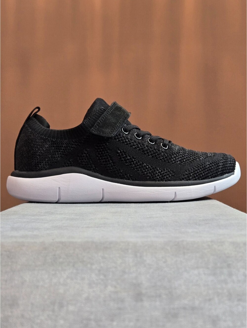 Propét Stevie - Black (WCA093M) Women's 6 NEW, NO BOX Walking Shoes